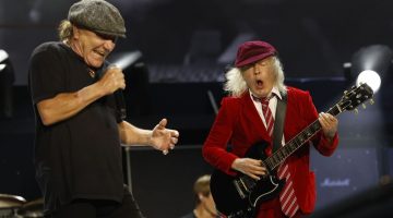 Assista AC/DC Tocando If You Want Blood na Turnê Power Up